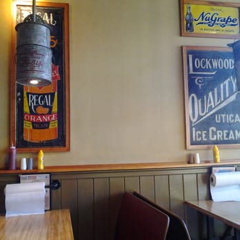 Gilligan's Island - Burgers Near Me - Sherburne, New York