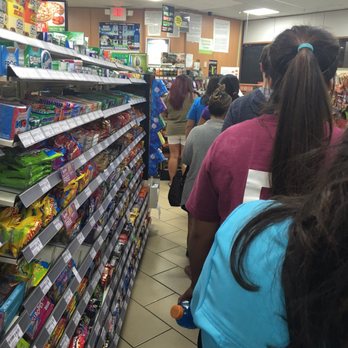 7-Eleven - Long lineeeeeee - Convenience Stores Near Me - San Diego, California