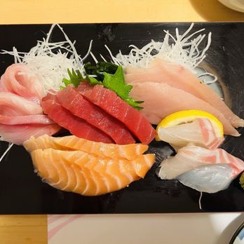 Izumi - Sashimi platter - Sushi Bars Near Me - Kirkland, Washington