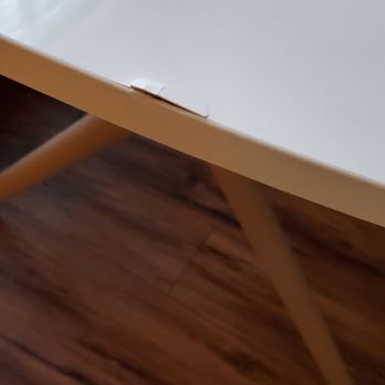 Pacific Moving Company - Damage on table's corner - Movers Near Me - Irvine, California Pacific Moving Company - Damage on table's corner - Movers Near Me - Irvine, California