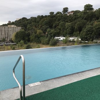 SoJo Spa Club - Infinity pool - Saunas Near Me - Edgewater, New Jersey SoJo Spa Club - Infinity pool - Saunas Near Me - Edgewater, New Jersey