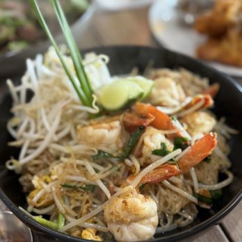 Plern Thai Cafe - Thai Near Me - Lake Forest, California Plern Thai Cafe - Thai Near Me - Lake Forest, California