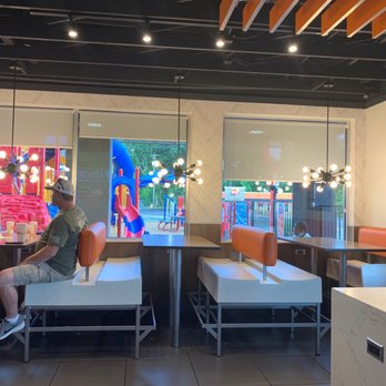 Burger King - Great modern inside dining - Burgers Near Me - Macon, Georgia Burger King - Great modern inside dining - Burgers Near Me - Macon, Georgia