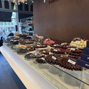 Puccini Bomboni - Chocolate selection - Chocolatiers & Shops Near Me - Amsterdam, New Hampshire Puccini Bomboni - Chocolate selection - Chocolatiers & Shops Near Me - Amsterdam, New Hampshire