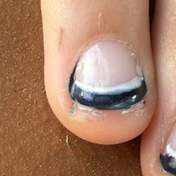 Pinky Nail & Spa - Bad manicure
