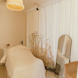 The Skin Boutique SB