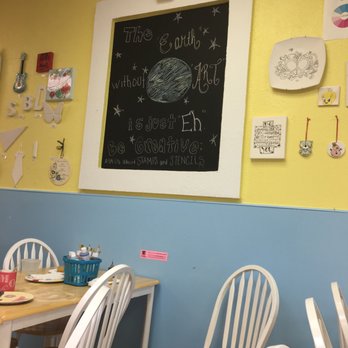 Fun Time Pottery - Arts & Crafts Near Me - Franklin Square, New York