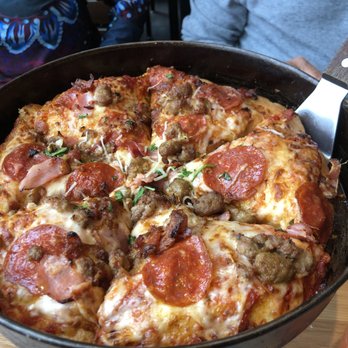 BJ's Restaurant & Brewhouse - pizza - Breweries Near Me - Goodyear, Arizona