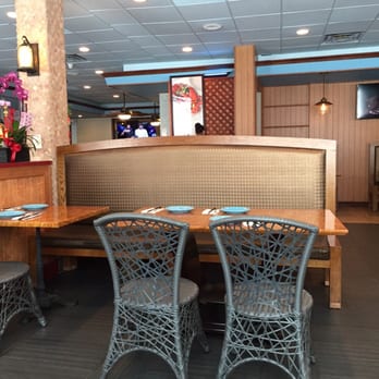 Henry's Cuisine - Booths - Asian Fusion Near Me - Alhambra, California Henry's Cuisine - Booths - Asian Fusion Near Me - Alhambra, California