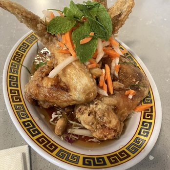 The Pig & The Lady - Le Fried Chicken Wings - Vietnamese Near Me - Honolulu, Hawaii The Pig & The Lady - Le Fried Chicken Wings - Vietnamese Near Me - Honolulu, Hawaii