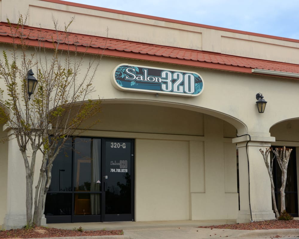 Salon 320 Day Spa Logo