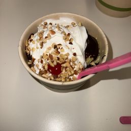 Two 2 Scoop Sundae with Pistachio Chocolate Bar