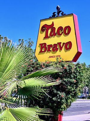 Taco Bravo by null