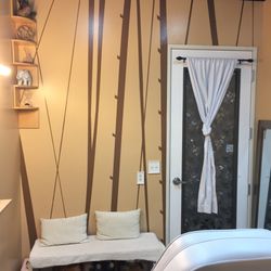 Bare With Taelyr - Taelyr's new room!