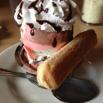 Pasta Connection - Spunmoni ice cream. Delicious! - Italian Near Me - Costa Mesa, California