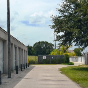 Store 4 Less - Self Storage Near Me - Haines City, Florida Store 4 Less - Self Storage Near Me - Haines City, Florida