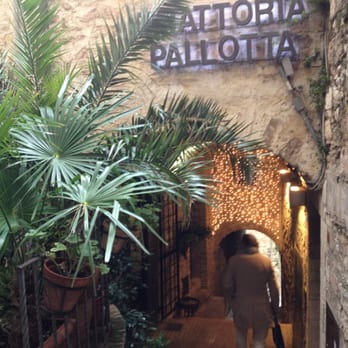 Trattoria Pallotta - Italian Near Me - Assisi, PG