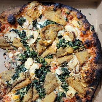 Modern Apizza - Burnt crust...what a waste - Pizza Near Me - New Haven, Connecticut