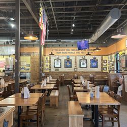 Mission BBQ - Inside