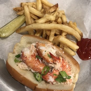 CJ Finz - Lobster roll - Seafood Near Me - Manassas, Virginia CJ Finz - Lobster roll - Seafood Near Me - Manassas, Virginia