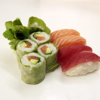 Sushi In Sushi - maki green et sushi thon et saumon - Sushi Bars Near Me - Paris, 75 Sushi In Sushi - maki green et sushi thon et saumon - Sushi Bars Near Me - Paris, 75