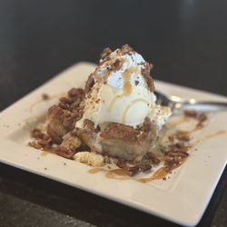 BRU Burger Bar - Carmel - Peach-White Chocolate Bread Pudding