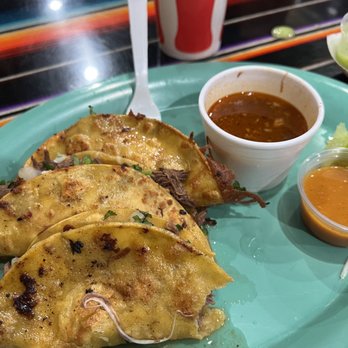 Taqueria Los Compadres - Birria tacos - Mexican Near Me - Sacramento, California