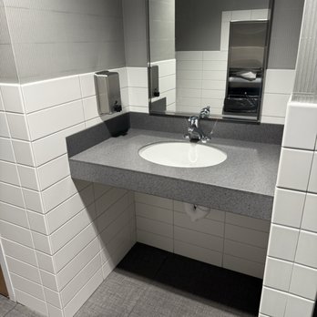 Apple Valley Honda - Super-clean restrooms! - Car Dealers Near Me - East Wenatchee, Washington Apple Valley Honda - Super-clean restrooms! - Car Dealers Near Me - East Wenatchee, Washington