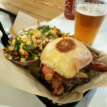LA Burger - El jefe with an egg - Burgers Near Me - Carrollton, Texas