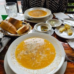 Bella Trattoria E Pizzeria