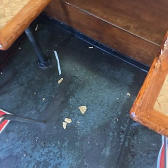 Cabo Bob's Burritos - dirty floor - Tacos Near Me - Austin, Texas Cabo Bob's Burritos - dirty floor - Tacos Near Me - Austin, Texas