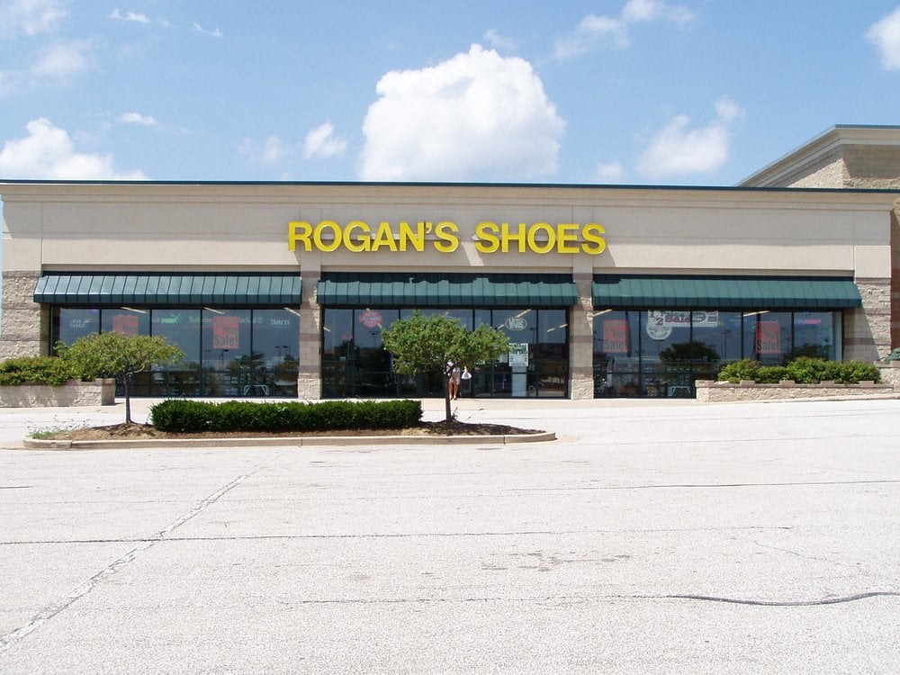 ROGAN’S SHOES CLOSED Updated May 2024 5242 Elmore Ave, Davenport