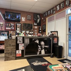 Wiseguys Barbershops - Front desk