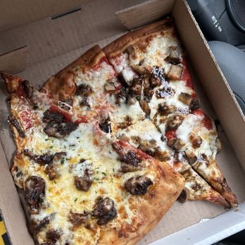 Spices & Slices - JAMMIN JERK PORK SLICE - Jerk Pork and OXTAIL SLICE - Succulent Brown Stew Oxtail - Pizza Near Me - Brooklyn, New York