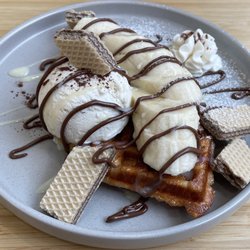 Croffle House - Banatella Croffle w/ Gelato - Single ($9.50)