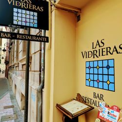 Las Vidrieras - Right by the beautiful Catedral
