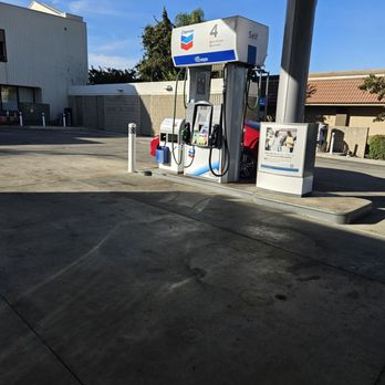 Chevron - Gas pump - Gas Stations Near Me - Simi Valley, California