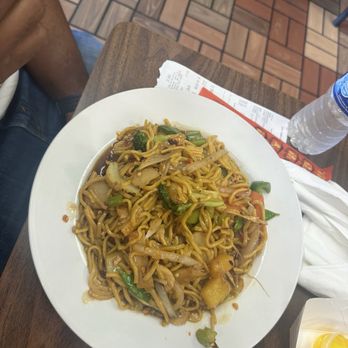 Jo Wok - Spicy chicken with lo mein - Thai Near Me - Sandusky, Ohio Jo Wok - Spicy chicken with lo mein - Thai Near Me - Sandusky, Ohio