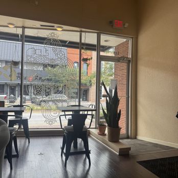 Caleo Cafe - Interior - Coffee & Tea Near Me - Angola, Indiana