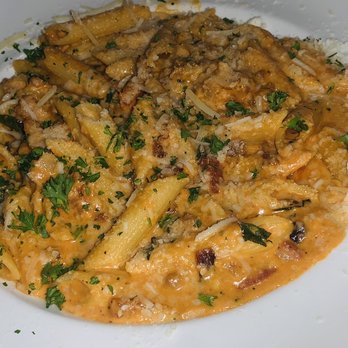 Gios Italian Kitchen - Penne ala vodka - Italian Near Me - Myrtle Beach, South Carolina Gios Italian Kitchen - Penne ala vodka - Italian Near Me - Myrtle Beach, South Carolina