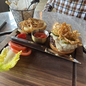 Wolf by Vanderpump at Caesars Republic Lake Tahoe - Double smash burger - American Near Me - Stateline, Nevada