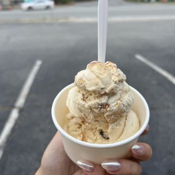 AJ's Country Cone - Ice Cream & Frozen Yogurt Near Me - Oak Ridge, New Jersey
