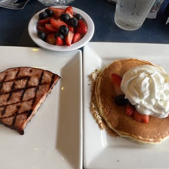 Alfredo's Steakhouse - Breakfast & Brunch Near Me - Forney, Texas