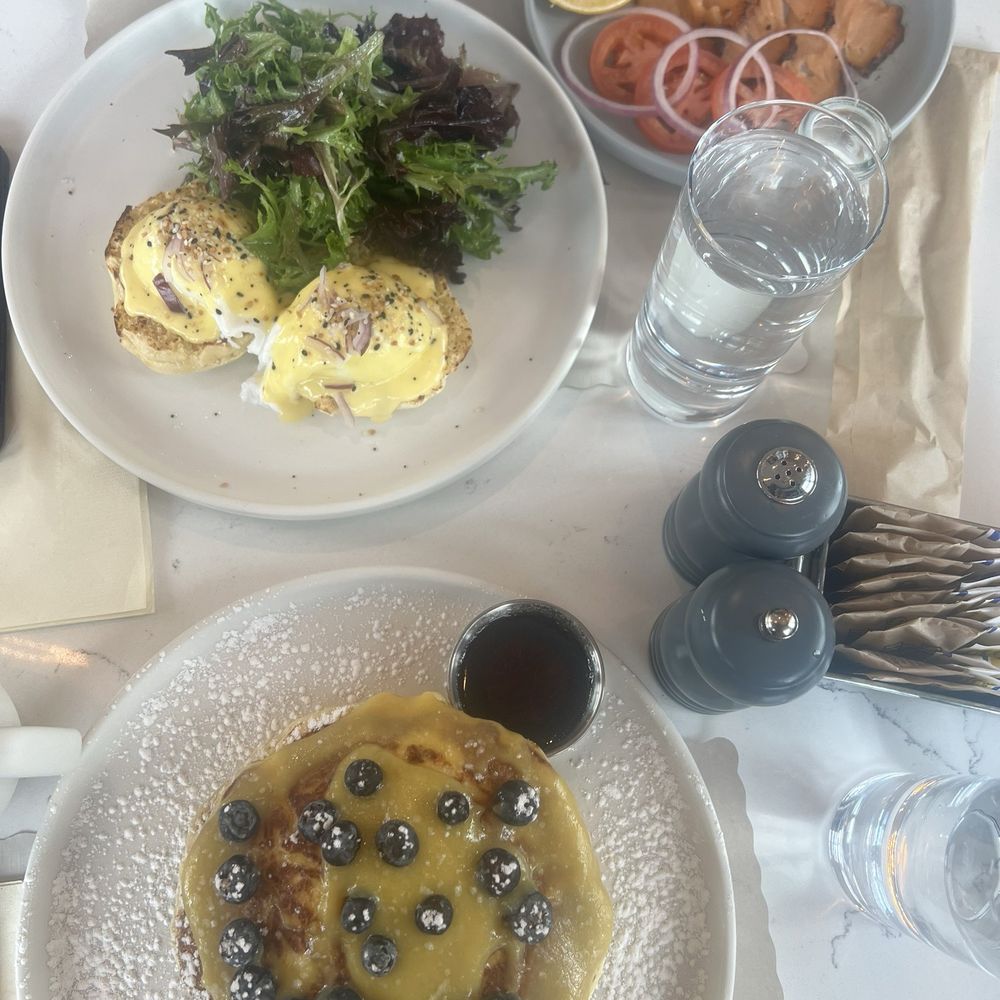 Willow & Whisk - Pancakes and eggs benedict - Breakfast & Brunch Near Me - Millburn, New Jersey Willow & Whisk - Pancakes and eggs benedict - Breakfast & Brunch Near Me - Millburn, New Jersey