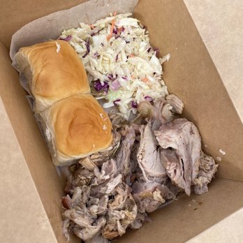 Brooklyn Cider House - Pork with coleslaw and buns - Cideries Near Me - New Paltz, New York