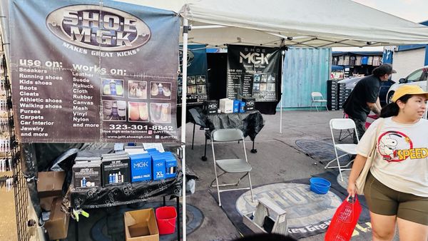Santa Fe Springs Swap Meet by null