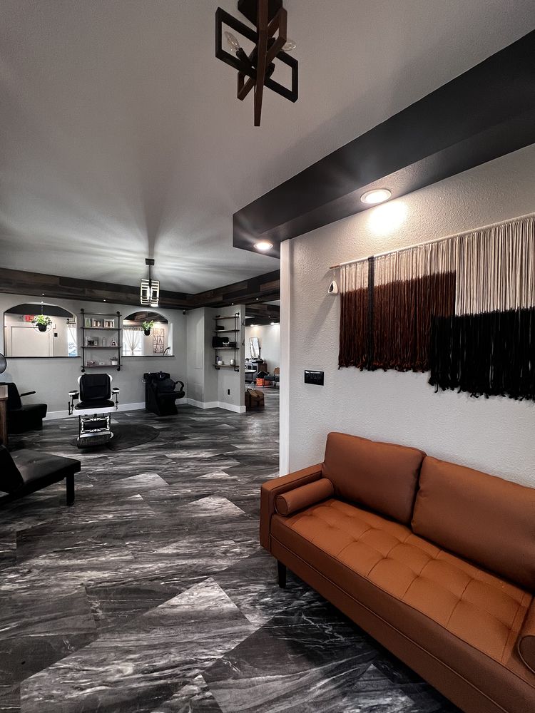 The Post Salon & Spa Logo