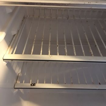 Club Balai Isabel - Rusty and moldy fridge - Resorts Near Me - Talisay, BTG