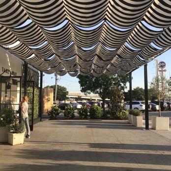 Magnolia Table - area outside take away - Breakfast & Brunch Near Me - Waco, Texas Magnolia Table - area outside take away - Breakfast & Brunch Near Me - Waco, Texas