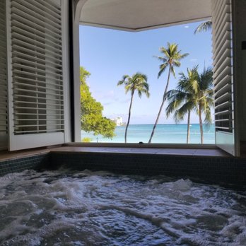 Moana Lani Spa - From the jacuzzi - Day Spas Near Me - Honolulu, Hawaii Moana Lani Spa - From the jacuzzi - Day Spas Near Me - Honolulu, Hawaii
